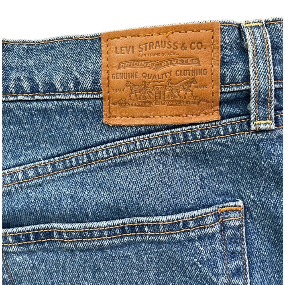 Levi’s @Premium Ribcage Flare size 31
